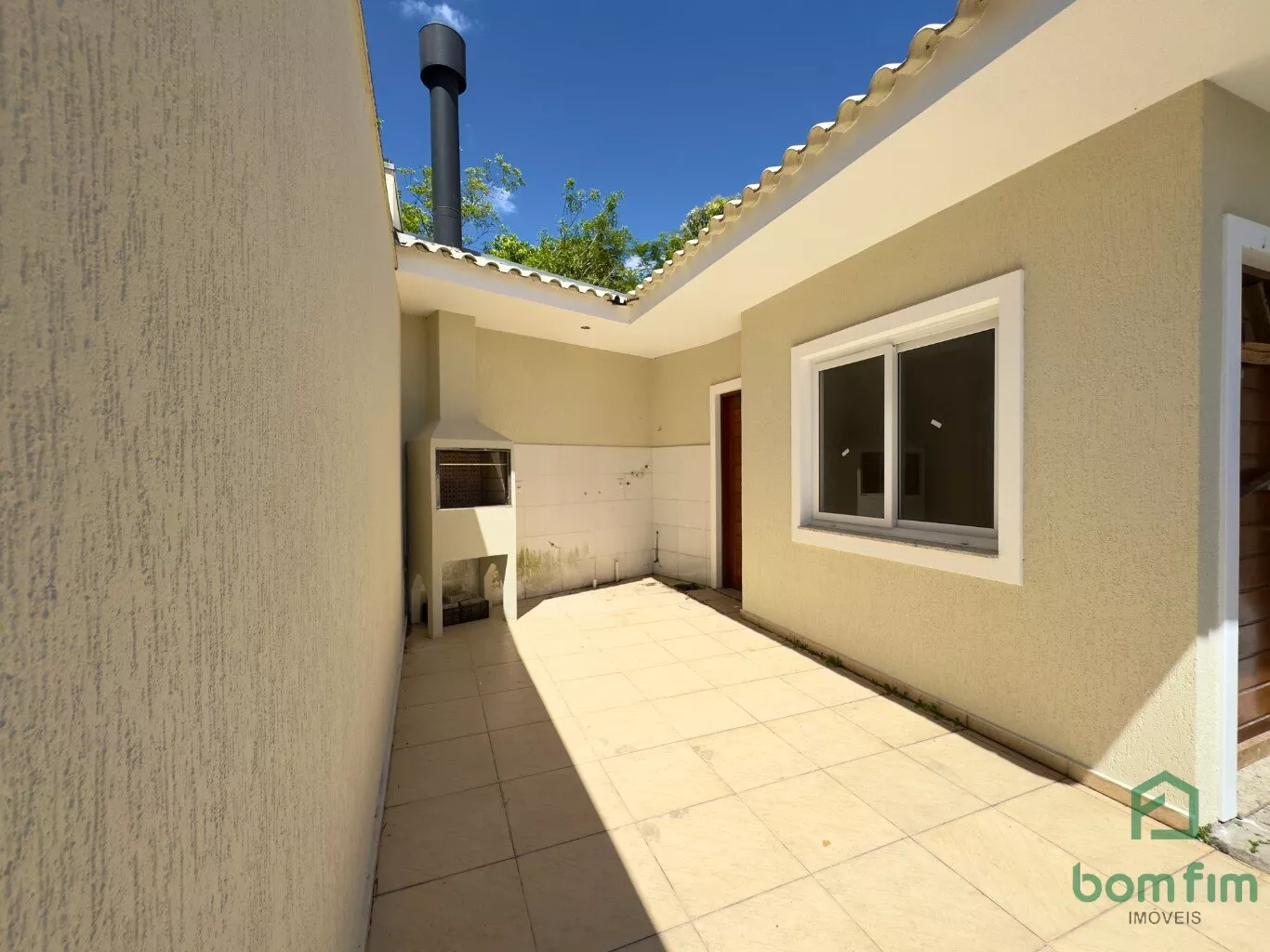 Casa, 2 quartos, 63 m² - Foto 1