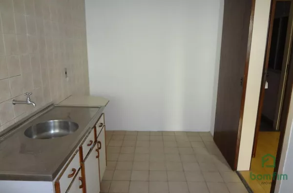 Apto 2 dorm com garagem coberta para aluguel, no bairro Partenon, Porto Alegre/RS