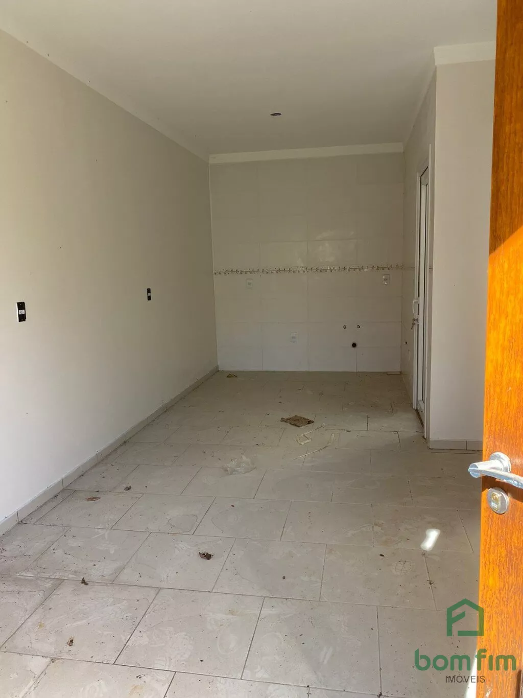 Casa à venda com 2 quartos, 60m² - Foto 14