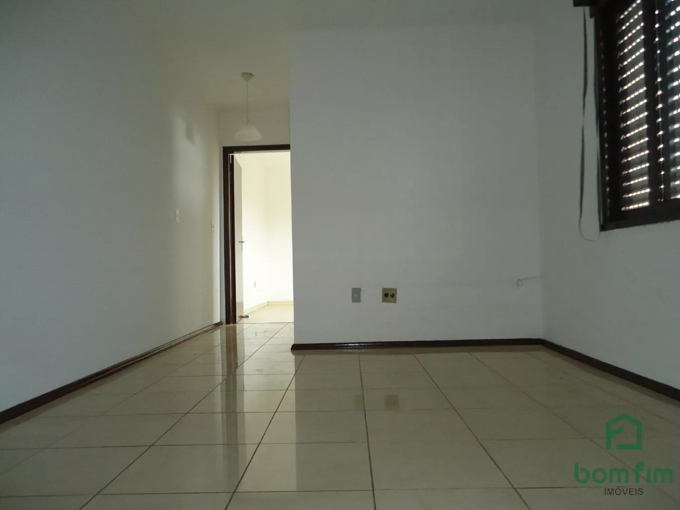 Apartamento para alugar com 2 quartos, 70m² - Foto 3