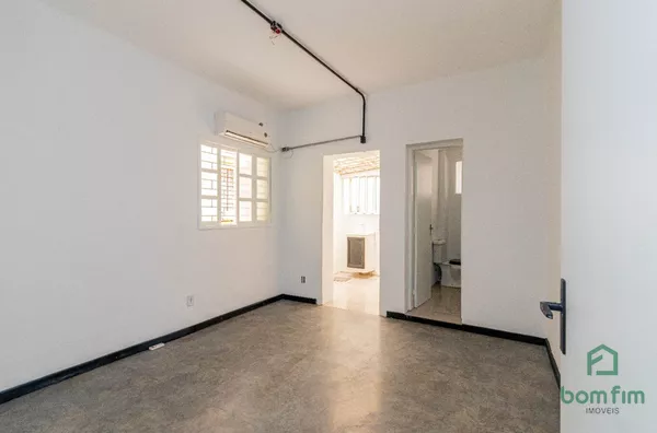 Apartamento, 2 quartos com garagem, Próx. Independência, Porto Alegre