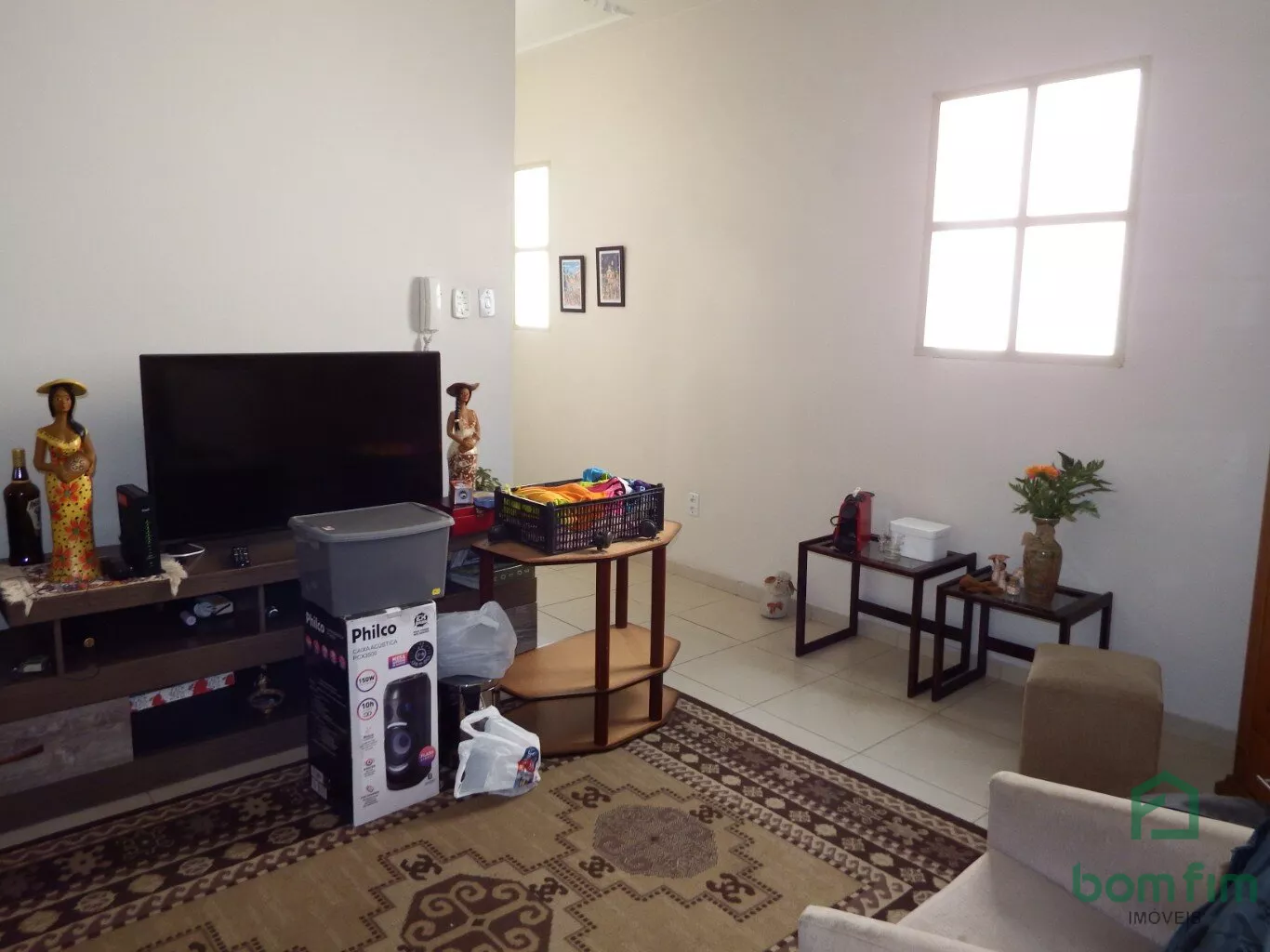 Apartamento à venda com 2 quartos, 73m² - Foto 1