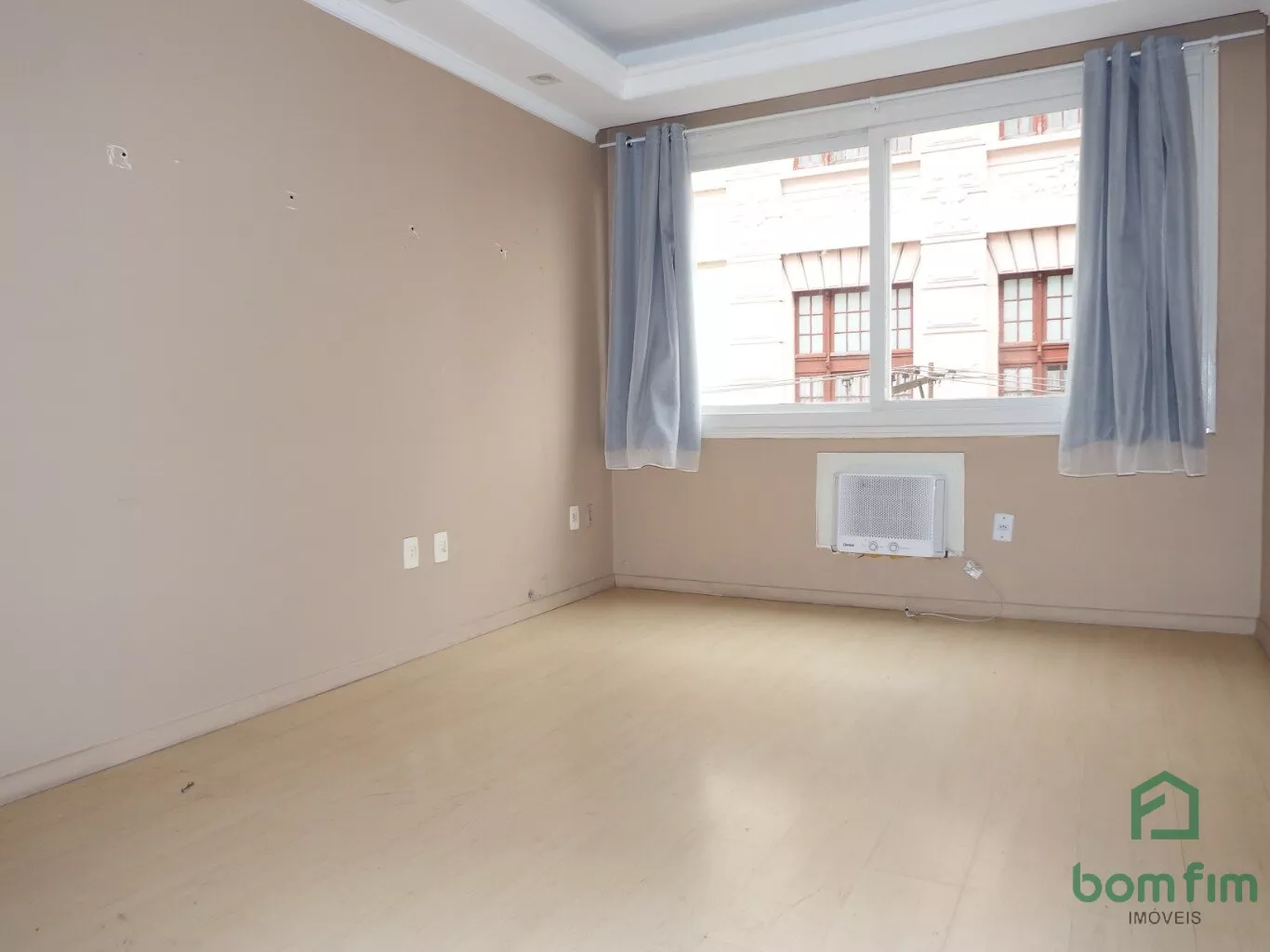 Apartamento à venda com 1 quarto, 45m² - Foto 2