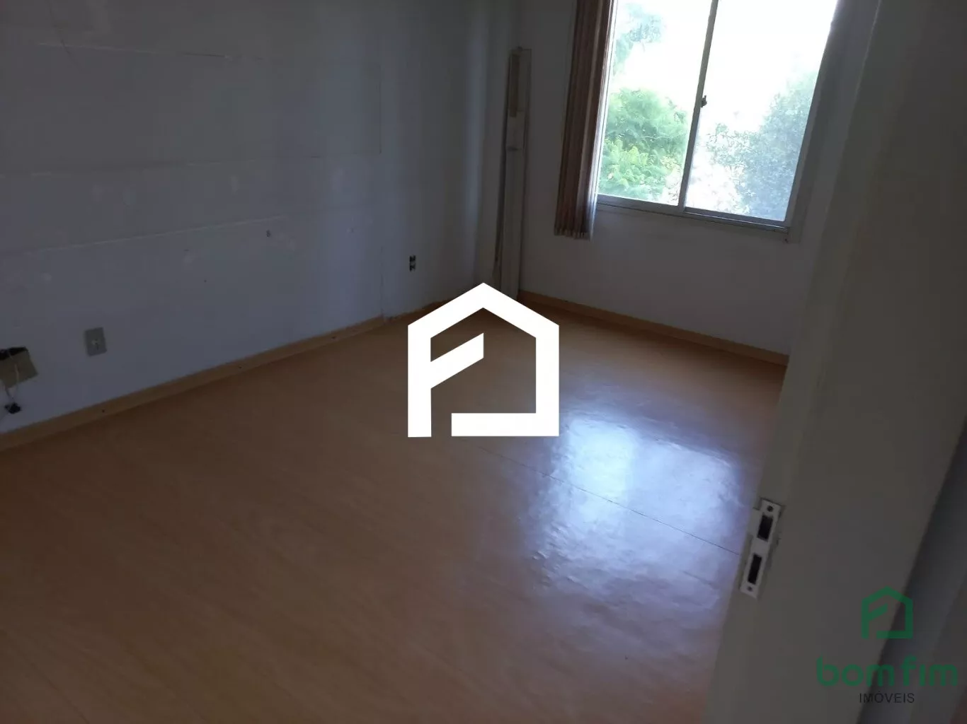 Apartamento à venda com 2 quartos, 61m² - Foto 1