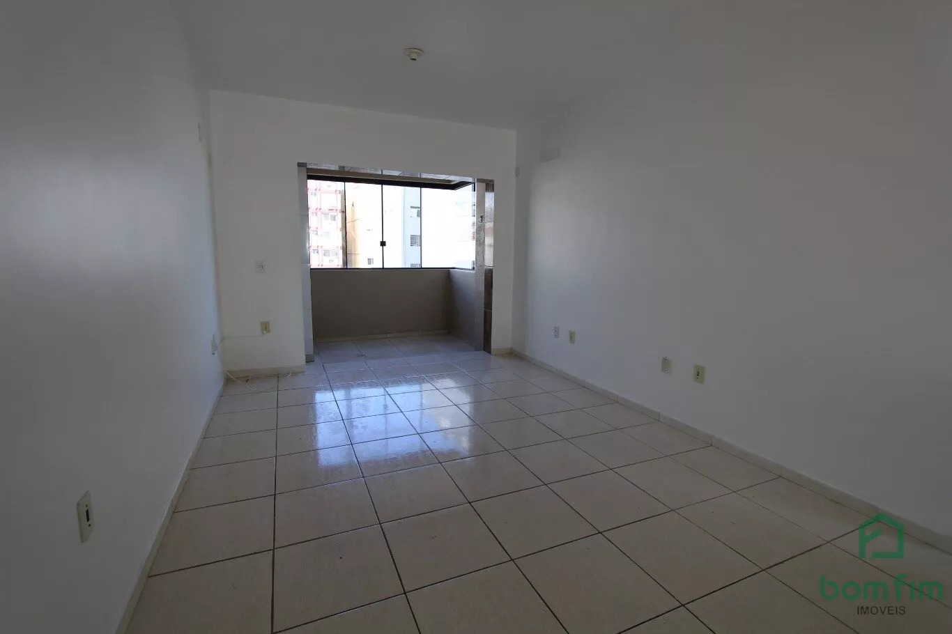 Apartamento para alugar com 2 quartos, 65m² - Foto 2