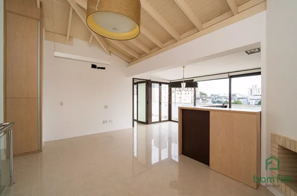 Cobertura para venda de 4 Dorm.,  Country, Porto Alegre/RS.