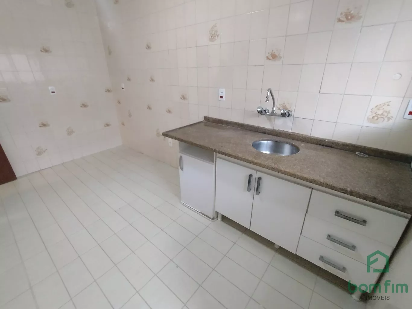 Apartamento para alugar com 2 quartos, 80m² - Foto 12