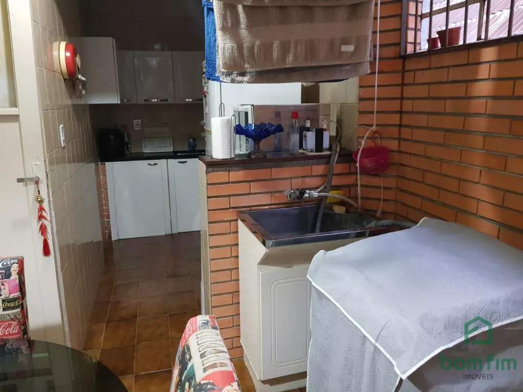 Apartamento à venda com 2 quartos, 70m² - Foto 4