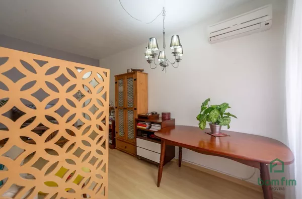 Apartamento 1 dorm. para venda c/ garagem, Centro Histórico, Porto Alegre/RS.