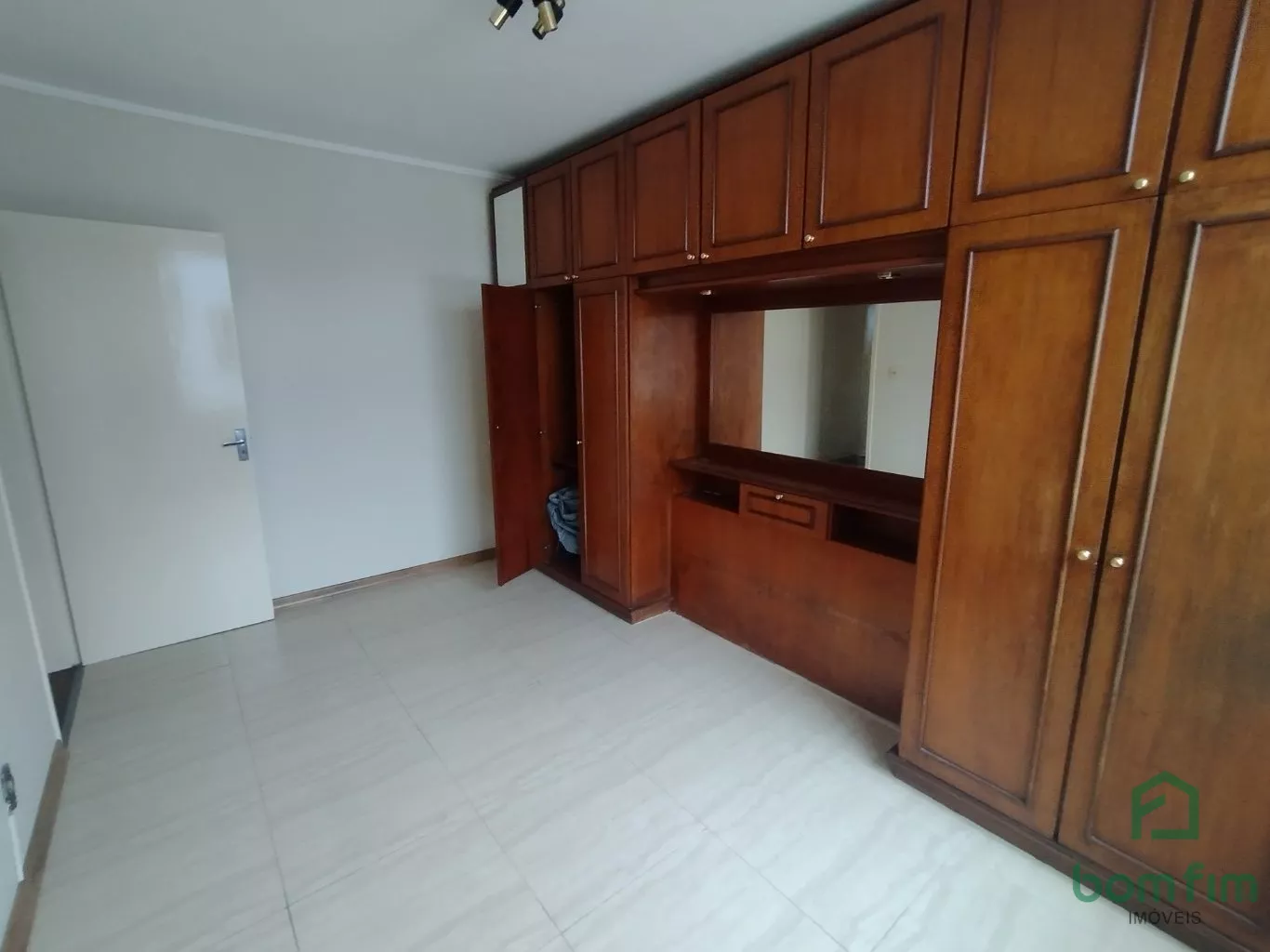 Apartamento à venda com 1 quarto, 49m² - Foto 8