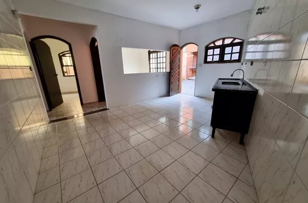 Sobrado 2 dormitórios 1 suíte 3 vagas área de churrasqueira piscina jardim Ipanema