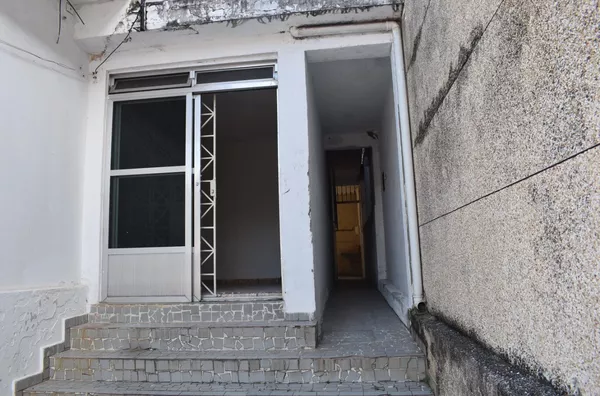 Casa 2 dorm com 1 vaga