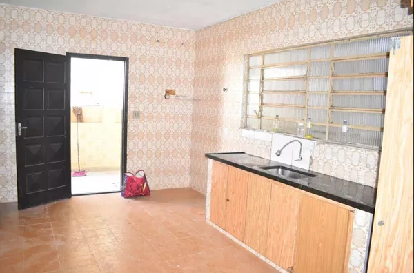 Casa com 2 dormitórios e 1 vaga