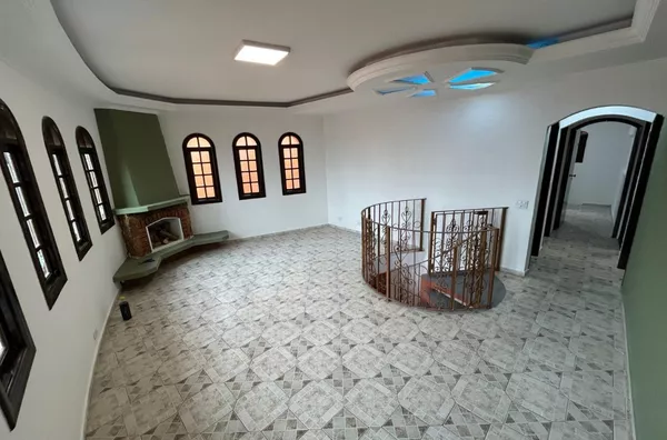 Sobrado 2 dormitórios 1 suíte 3 vagas área de churrasqueira piscina jardim Ipanema