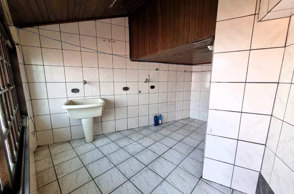 Sobrado 2 dormitórios 1 suíte 3 vagas área de churrasqueira piscina jardim Ipanema