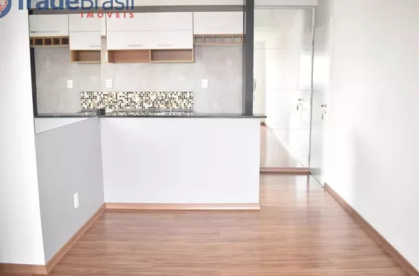 Apartamento com 2 dormitórios e 1 vaga