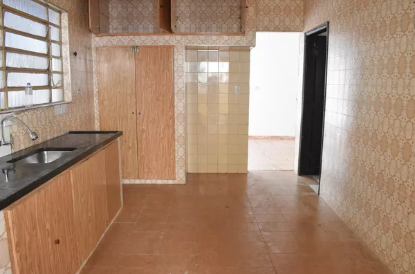 Casa 2 dorm com 1 vaga