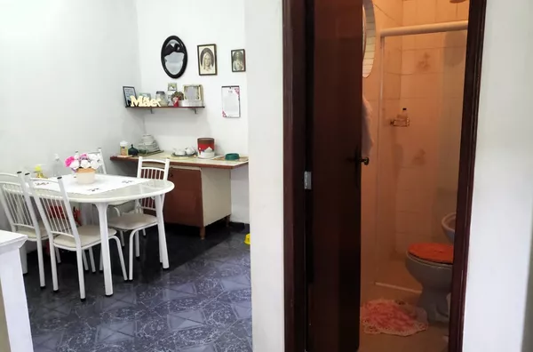 SOBRADO VENDA 2 VAGAS SENDO 2 CASAS CADA UMA COM 3 DORMITÓRIOS E 1 SUITE EM PIRITUBA