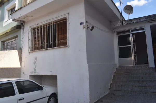 Casa 2 dorm com 1 vaga