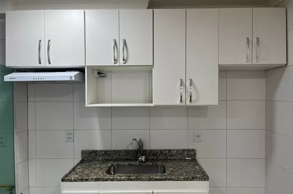 Apartamento com 2 Dormitórios e 1 vaga