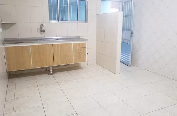 SOBRADO COM 2 DORMITÓRIOS 1 VAGAS AO LADO DA ESTAÇÃO PIQUERI - Foto 1