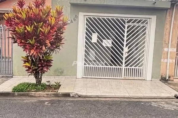 Casa à Venda no Jardim Ana Emília, 2 Dormitórios e Garagem Coberta