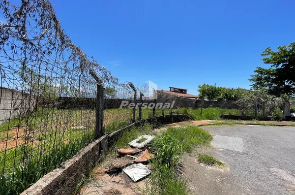 Terreno com 427,80m², Rua sem saida... - Foto 4