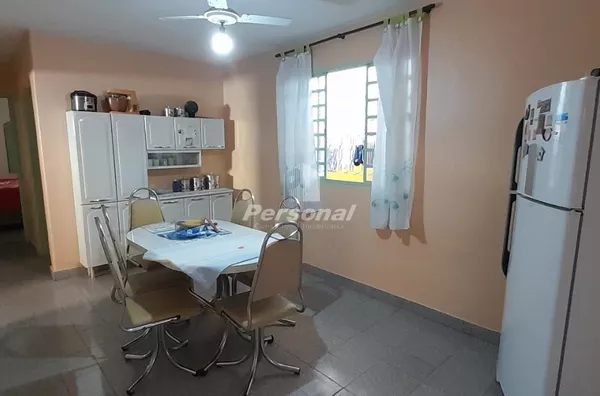 Casa à Venda no Parque Três Marias, Taubaté – 4 Dormitórios, Edícula e 3 Vagas Cobertas - Foto 6