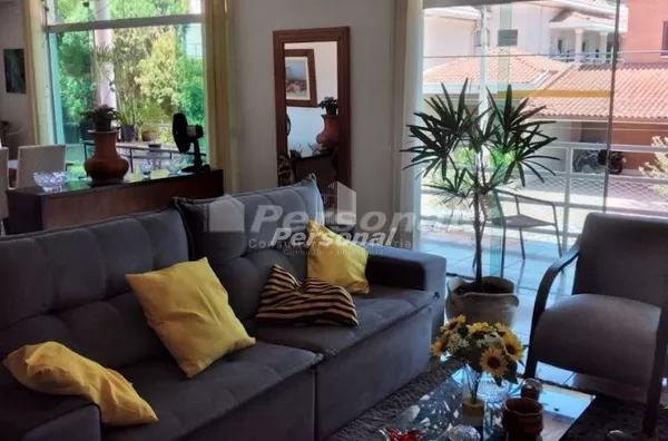 Sobrado com 4 dormitórios Condominio Imperial - Foto 5