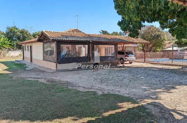 Chácara de 500m² para venda, 5 quarto(s),  Chácaras Dallas, Taubaté - Foto 1