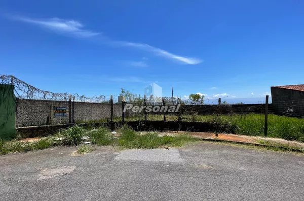 Terreno com 427,80m², Rua sem saida... - Foto 6