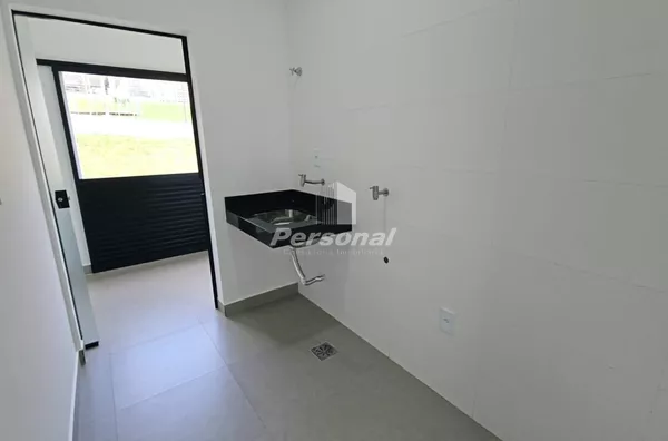 Linda Casa 4 dormitórios sendo 1 suíte, Condomínio São Feliz do Cataguá, Taubaté - Foto 3