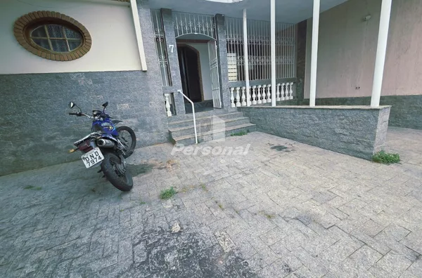 Casa para venda e aluguel, 3 quarto(s),  Centro, Taubaté