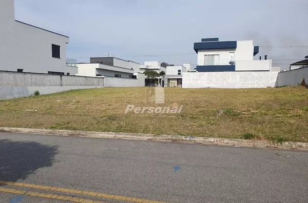 Terreno de 300m² para venda,  Ouroville, Taubaté - Foto 1