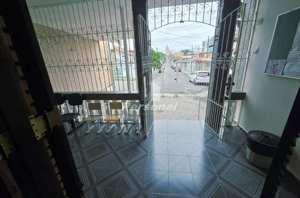 Casa para venda e aluguel, 3 quarto(s),  Centro, Taubaté