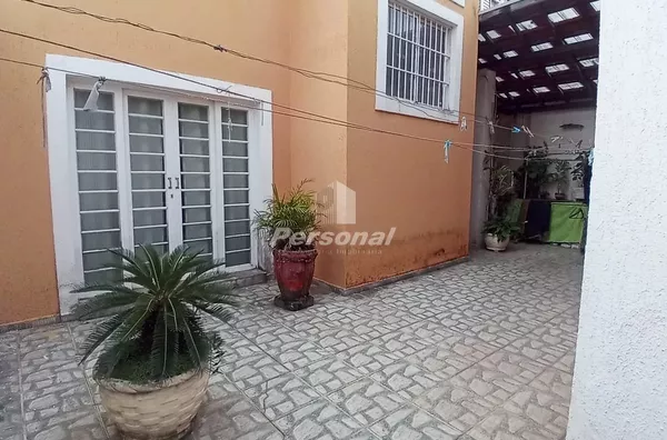 Casa com 6 dormitórios para compra ou locação,  Centro, Taubaté