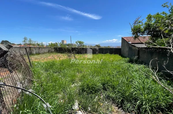 Terreno com 427,80m², Rua sem saida... - Foto 5