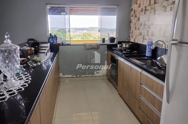 Sobrado Triplex com Piscina para Venda,  no Quinta Das Frutas, Taubaté