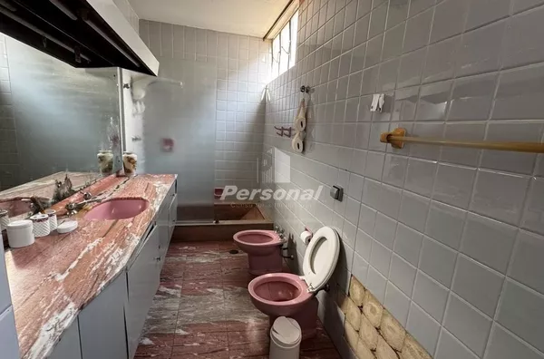Casa de 224m² para venda no Centro de Taubaté!