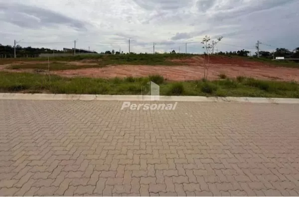 Terreno de 200m² para venda, Condomínio Campos de Fiori, Taubaté - Foto 1