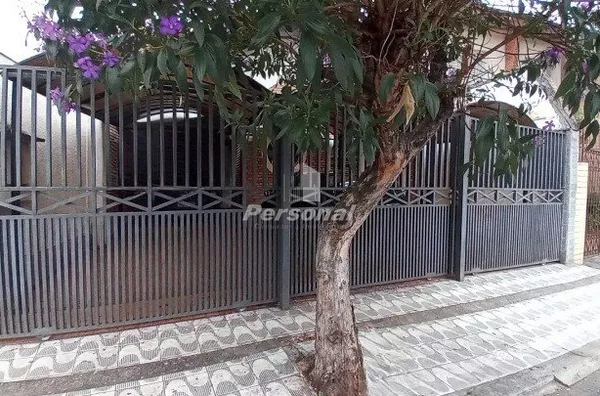 Casa com 6 dormitórios para compra ou locação,  Centro, Taubaté - Foto 1