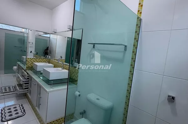 Casa para Venda e Aluguel, com piscina, 4 quartos, Flor do Vale - Foto 6