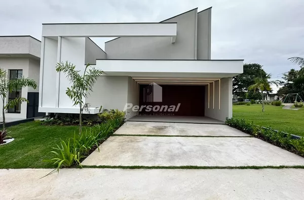Casa de 3 suítes amplas, no Condomínio Verdes Vales