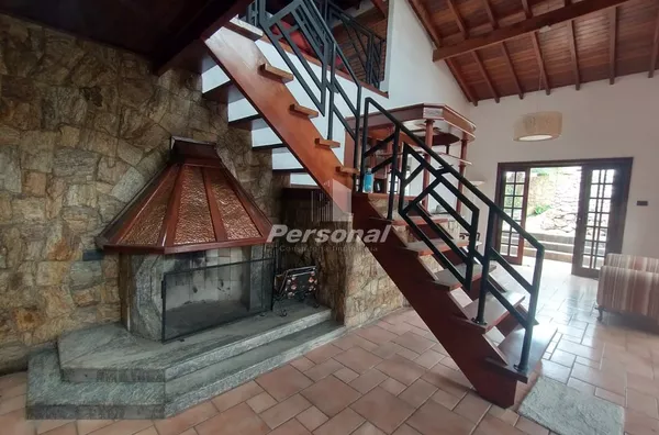 Lindo Sobrado à Venda em Estilo Colonial em Tremembé/SP - Foto 2