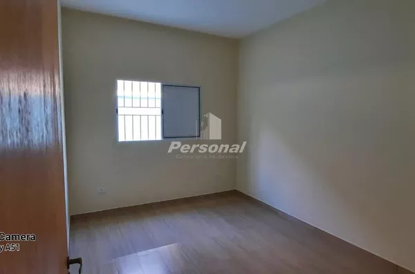 Linda Casa Bairro Jardim Oasis 3 dormitórios sendo 1 suíte - Foto 2