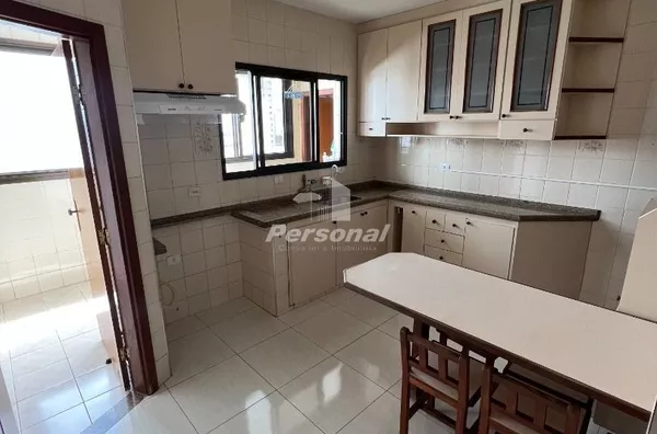 Apartamento 143m³ com vista para Praça Sta Terezinha Taubaté - Foto 5