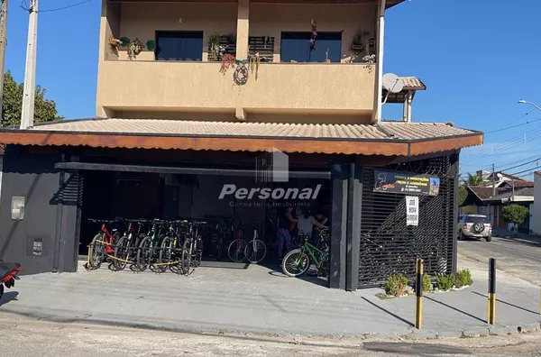 Personal Consultoria imobiliária apresenta para venda 1 sobrado e ponto comercial  embaixo... - Foto 2
