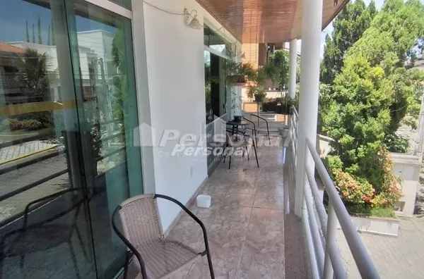Sobrado com 4 dormitórios Condominio Imperial - Foto 1