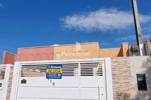 Linda casa próximo ao SESC Taubaté.Possui: 03 dormitórios sendo 01 suíte, sala com painel para TV,... - Foto 2