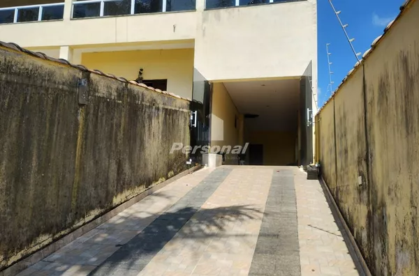Sobrado Triplex com Piscina para Venda,  no Quinta Das Frutas, Taubaté